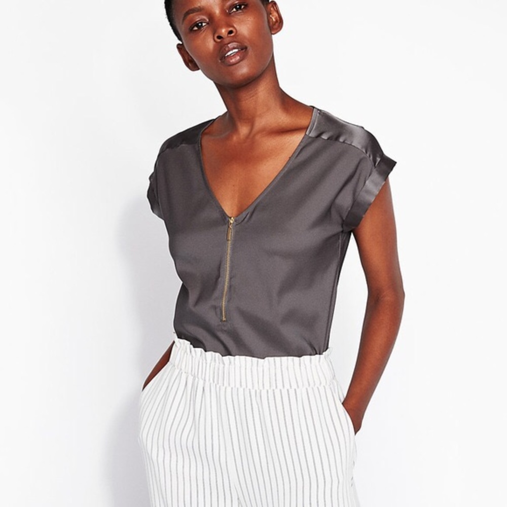 3/$18 Express Silver Cuffed Sleeve Top Medium